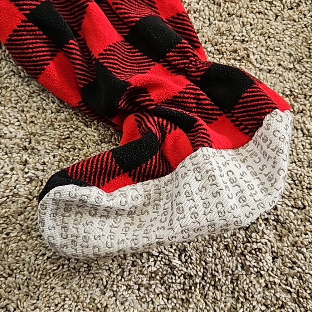 LN Carter's kids size 10 fleece buffalo check pajamas - Picture 3 of 4